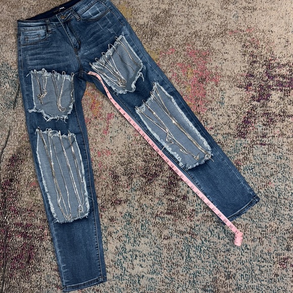 Diamond tears mid rise skinny jeans - Picture 3 of 5